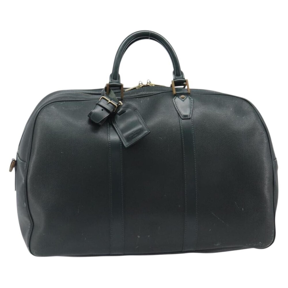 Louis Vuitton Kendall Taiga Leather PM